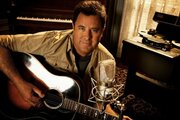 Vince Gill Returns To Cincinnati!