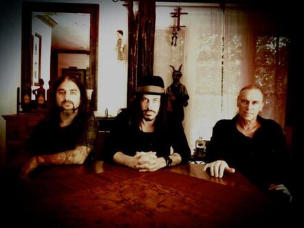 The Winery Dogs (Ft. Mike Portnoy, Billy Sheehan & Richie Kotzen) Sign With Loud & Proud Records; Self-Titled Debut Album Out July 23, 2013