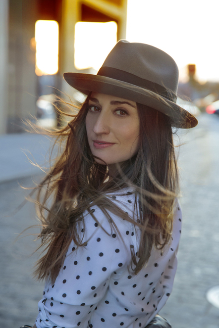 Sara Bareilles To Perform At People's Choice Awards 2014