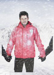 Alejandro Sanz & Greenpeace Report Evidence Of Climate Change On First Day Of Arctic Expedition