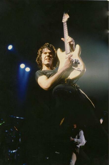 Legendary Rock Guitarist Gary Moore Dead At 58